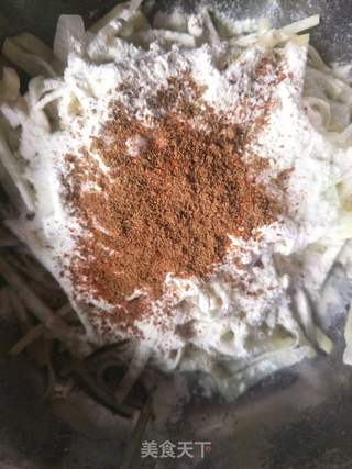 土豆丝小饼的做法步骤:4