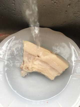 蒜泥白肉的做法步骤:4