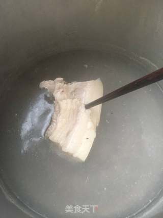 蒜泥白肉的做法步骤:3