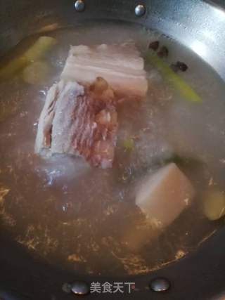 传统回锅肉的做法步骤:4
