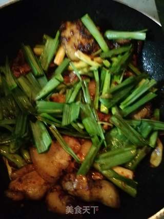 传统回锅肉的做法步骤:12