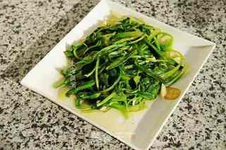 蒜香油麦菜的做法步骤:6