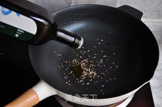 芒果红虾串的做法步骤:2