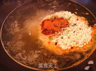 海鲜辛拉面的做法步骤:2