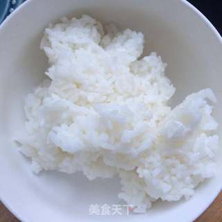 蒜苔蛋炒饭的做法步骤:2