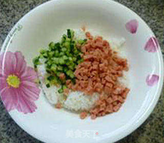 海苔青瓜火腿肠饭团的做法步骤:8