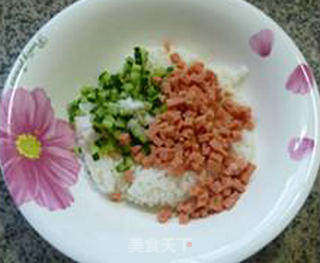 海苔青瓜火腿肠饭团的做法步骤:9