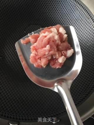 苔菜肉丁过水面的做法步骤:10