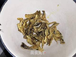 酥炸蘑菇的做法步骤:16