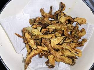 酥炸蘑菇的做法步骤:18