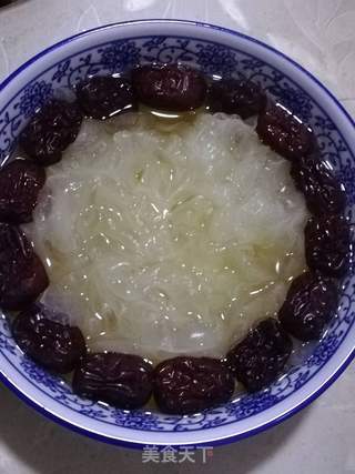 银耳红枣羹的做法步骤:3