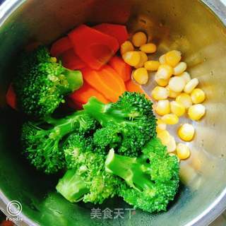 蔬菜煎馒头的做法步骤:2