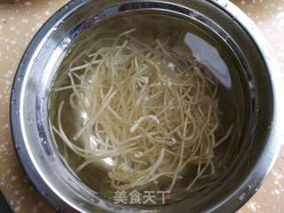 虾仁咸羹的做法步骤:2