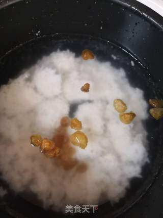 桂圆大米粥的做法步骤:3