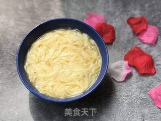 鸡汤素面的做法步骤：5