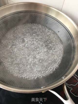芹叶豆皮卷的做法步骤:2
