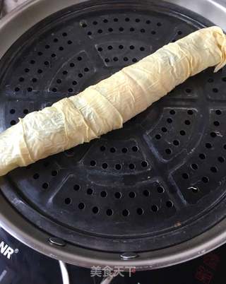 芹叶豆皮卷的做法步骤:8
