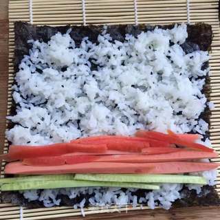 什锦紫菜包饭的做法步骤:6