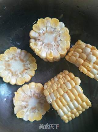 砂锅龙骨汤的做法步骤:2
