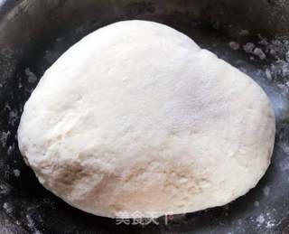 牛肉圆葱麦穗蒸包的做法步骤:2