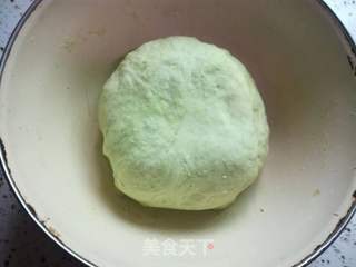 菠菜香肠包的做法步骤:7