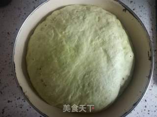 菠菜香肠包的做法步骤:8