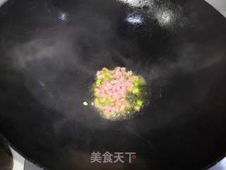 榨菜火腿芹菜疙瘩汤的做法步骤:6