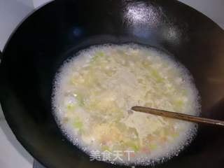 榨菜火腿芹菜疙瘩汤的做法步骤:16