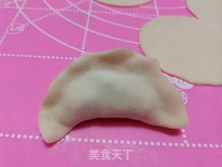 平菇韭菜粉丝鸡蛋饺的做法步骤:24