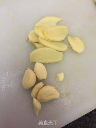 椒盐基围虾的做法步骤:2