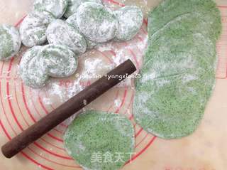菠菜柳叶包子的做法步骤:8