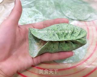 菠菜柳叶包子的做法步骤:9