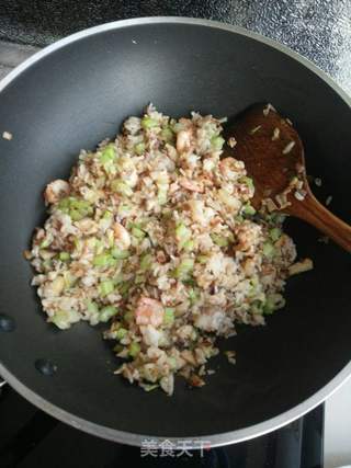 香菇芹菜.虾仁炒饭的做法步骤:14