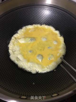 五彩虾仁炒饭的做法步骤:6