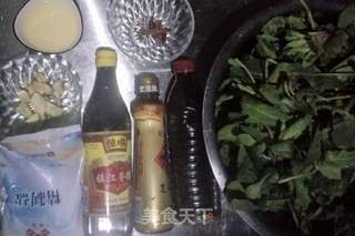 麻辣油拌菠菜的做法步骤：1