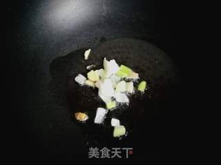 面条菜西红柿汤面的做法步骤:3