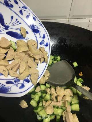 肉丸子炒饭的做法步骤:4