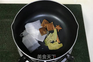 红糖茶叶蛋的做法步骤：4