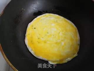 快手鸡蛋饼的做法步骤:4