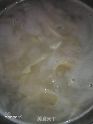 肉酱面的做法步骤：2