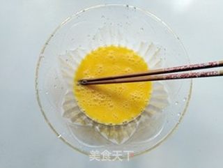 芹菜叶煎鸡蛋的做法步骤:4