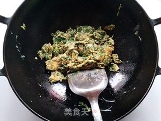 芹菜叶煎鸡蛋的做法步骤:8