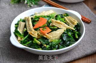 菠菜炒腐竹的做法步骤:9
