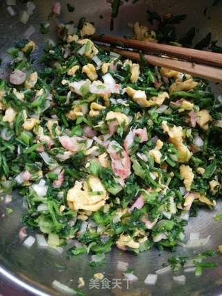 荠菜虾仁水饺的做法步骤:12