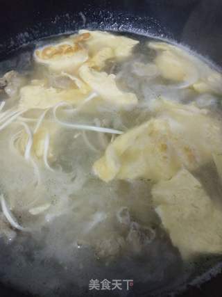牛腩紫菜面的做法步骤：4
