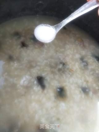 皮蛋瘦肉粥的做法步骤:4