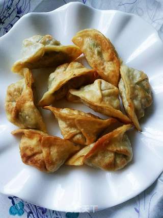 荠菜煎饺的做法步骤:11