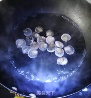 蛤蜊蒸蛋的做法步骤:2
