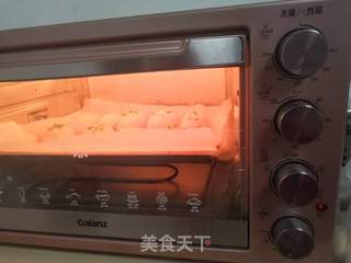肉松胡萝卜包的做法步骤:10