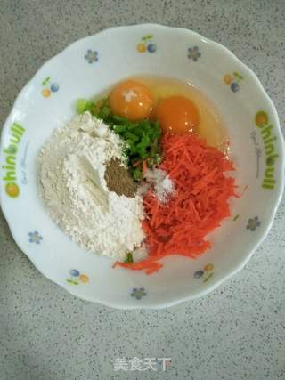 胡萝卜芹菜早餐饼的做法步骤:6